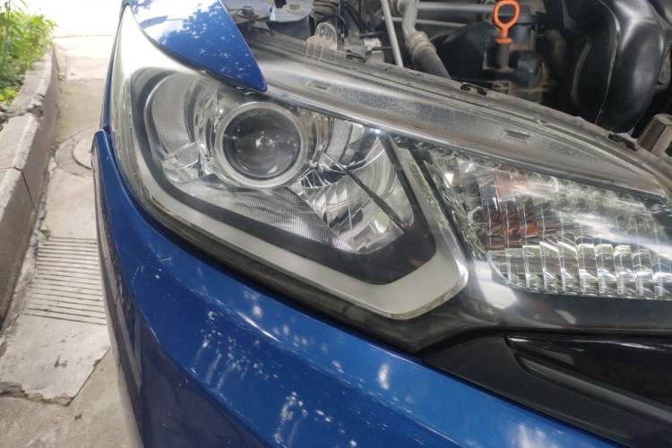 Used Honda Fit 2014 1.5L SE CVT Fashion Model Right Front Headlight
