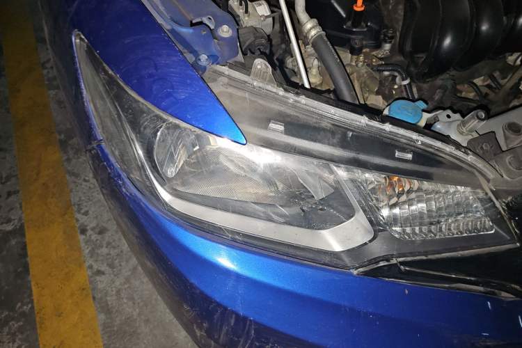 Used Honda Fit 2014 1.5L LX CVT Comfort Model Right Front Headlight