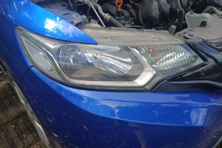 Used Honda Fit 2014 1.5L LX CVT Comfort Model Right Front Headlight