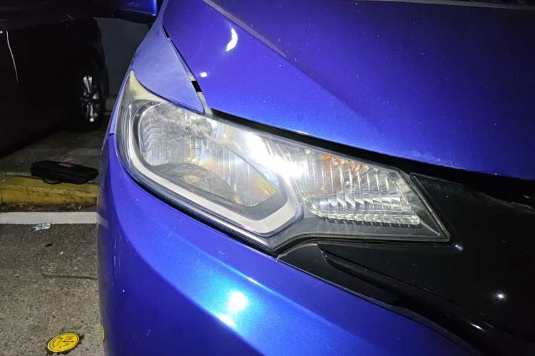 Used Honda Fit 2014 1.5L LX CVT Comfort Model Right Front Headlight