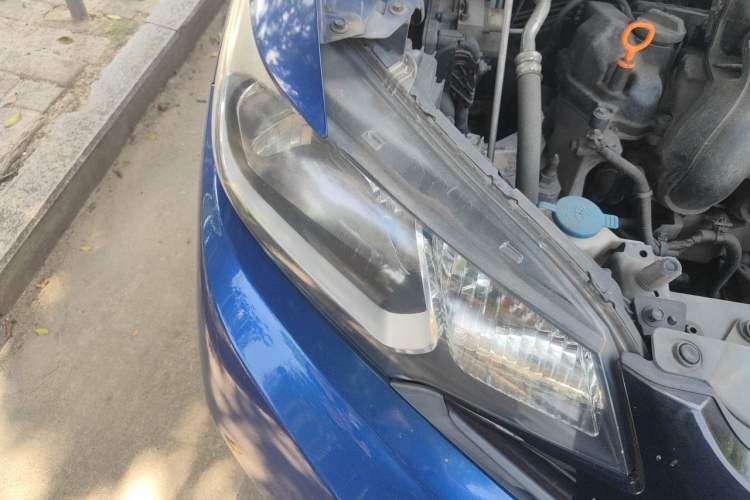 Used Honda Fit 2014 1.5L LX CVT Comfort Model Right Front Headlight