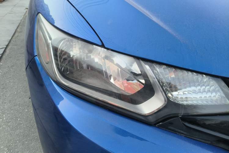 Used Honda Fit 2014 1.5L LX CVT Comfort Model Right Front Headlight