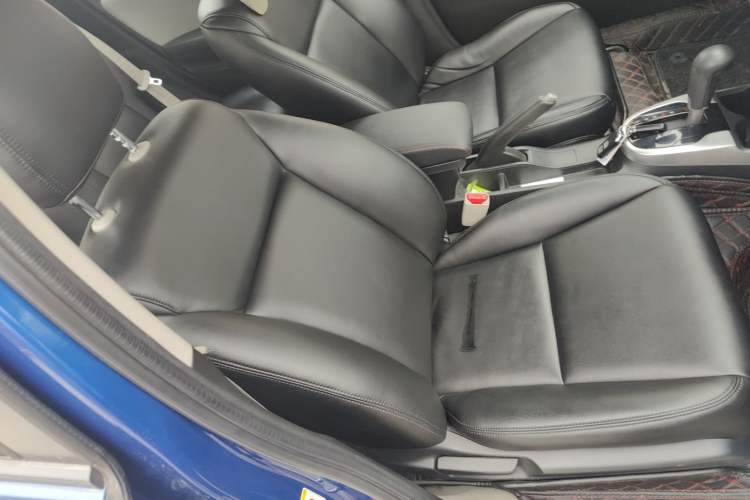 Used Honda Fit 2014 1.5L EX CVT Elite Model Right Front Seat