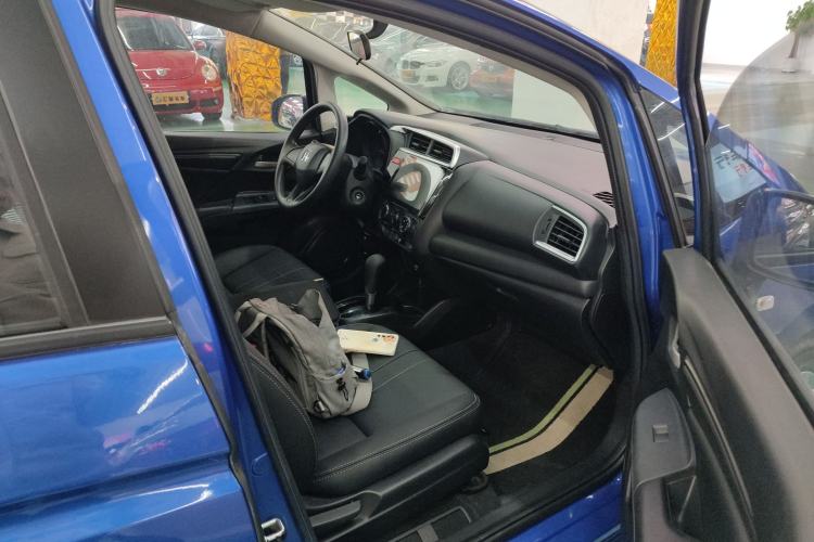 Used Honda Fit 2014 1.5L LX CVT Comfort Model Right Front Seat