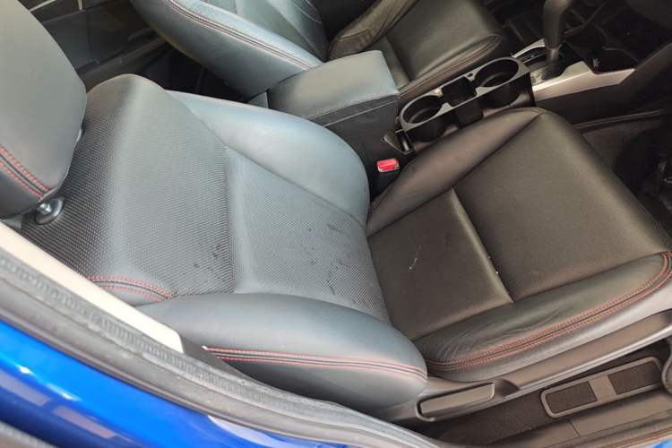 Used Honda Fit 2014 1.5L SE CVT Fashion Model Right Front Seat