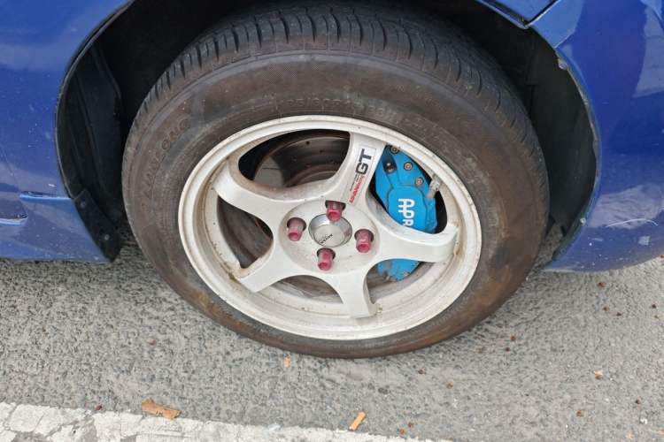 Used Honda Fit 2014 1.5L LX CVT Comfort Model Right Front Wheel Hub
