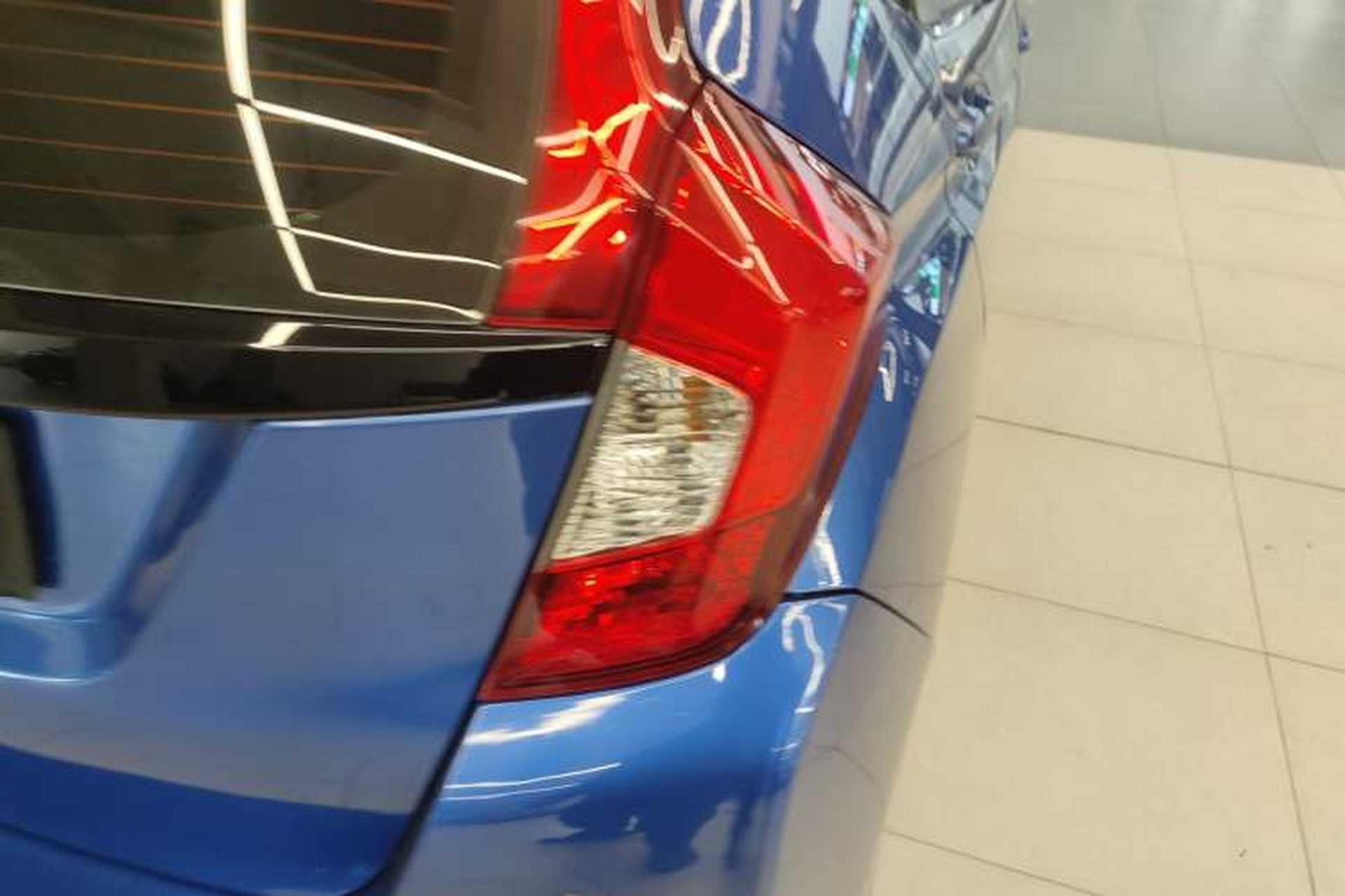 Used Honda Fit 2014 1.5L LX CVT Comfort Model Right Rear Taillight