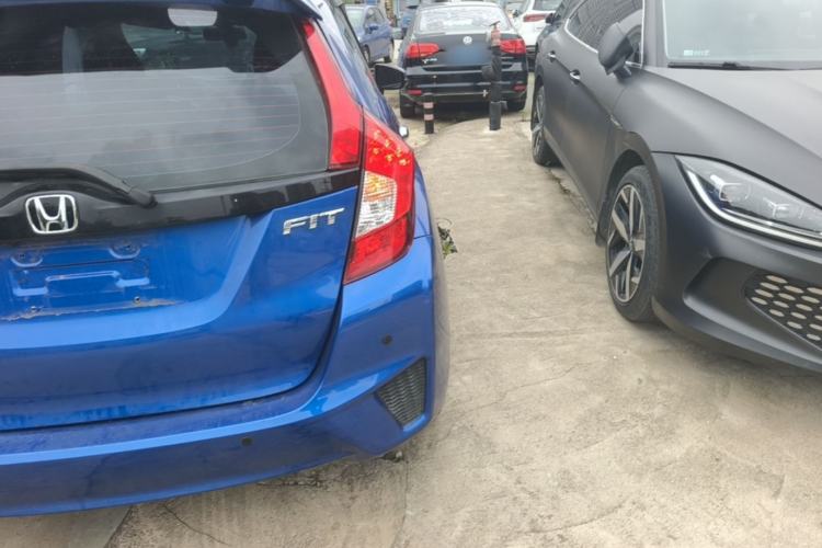 Used Honda Fit 2014 1.5L LX CVT Comfort Model Right Rear Taillight