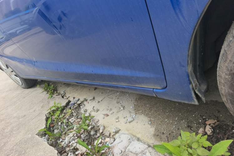 Used Honda Fit 2014 1.5L LX CVT Comfort Model Right Side Sill