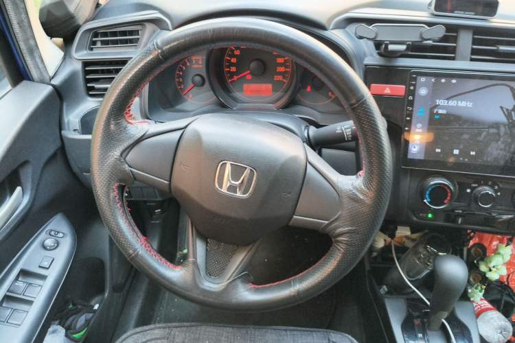 Used Honda Fit 2014 1.5L LX CVT Comfort Model Steering Wheel