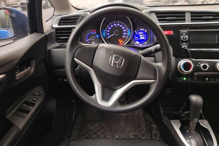 Used Honda Fit 2014 1.5L SE CVT Fashion Model Steering Wheel