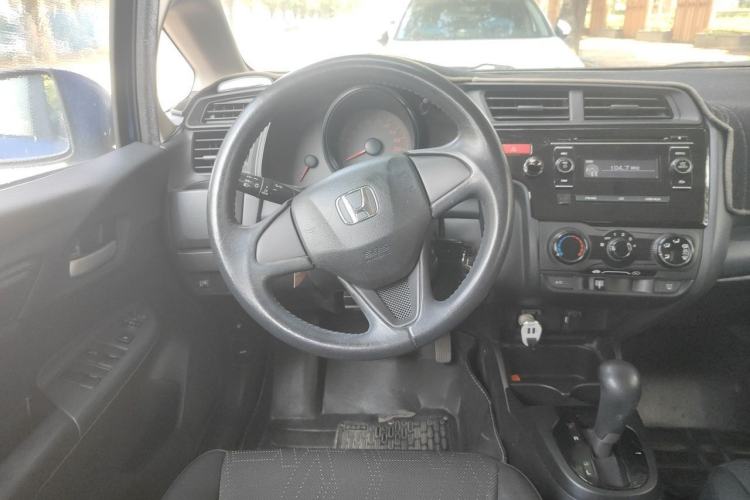 Used Honda Fit 2014 1.5L LX CVT Comfort Model Steering Wheel