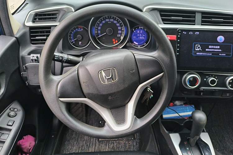 Used Honda Fit 2014 1.5L SE CVT Fashion Model Steering Wheel