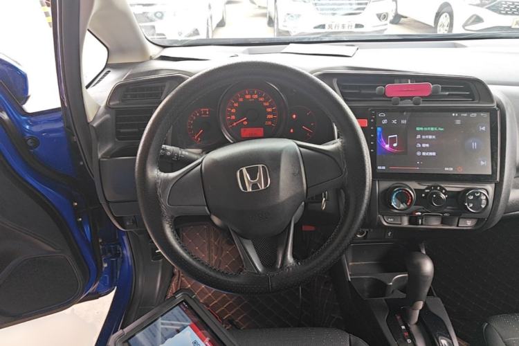 Used Honda Fit 2014 1.5L LX CVT Comfort Model Steering Wheel