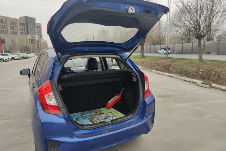 Used Honda Fit 2014 1.5L EX CVT Elite Model Trunk