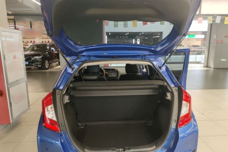 Used Honda Fit 2014 1.5L LX CVT Comfort Model Trunk