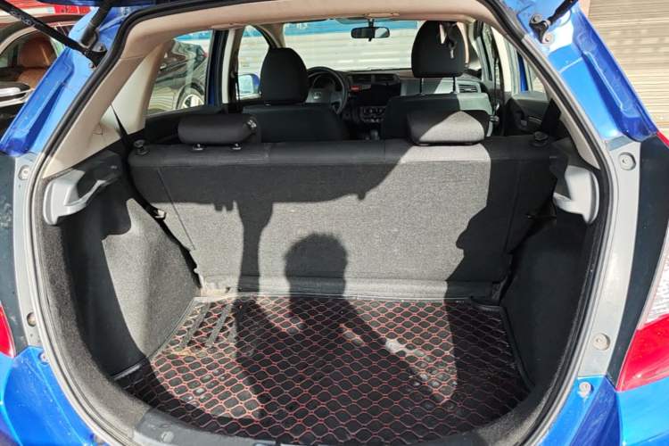 Used Honda Fit 2014 1.5L LX CVT Comfort Model Trunk