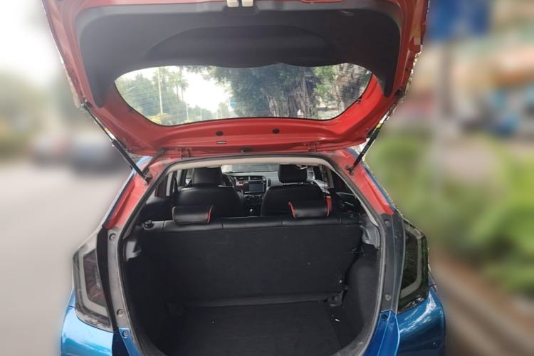 Used Honda Fit 2014 1.5L LX CVT Comfort Model Trunk