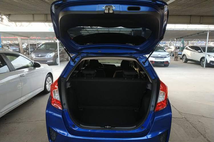 Used Honda Fit 2014 1.5L LX CVT Comfort Model Trunk