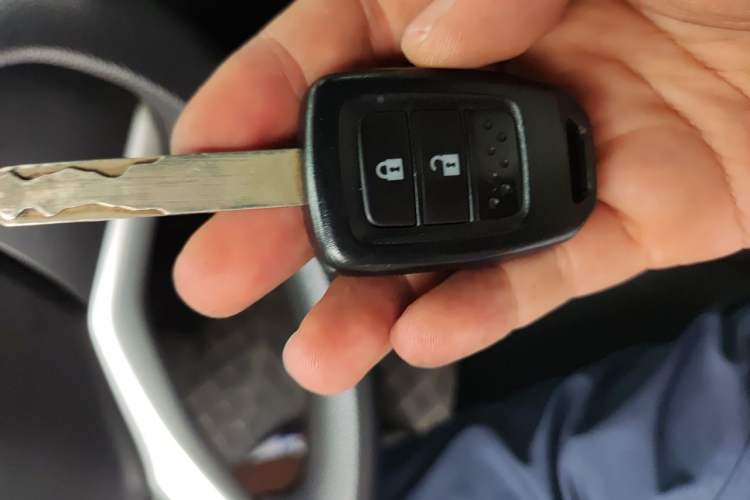 Used Honda Fit 2014 1.5L SE CVT Fashion Model Vehicle Key