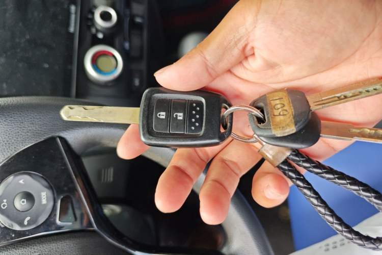 Used Honda Fit 2014 1.5L LX CVT Comfort Model Vehicle Key