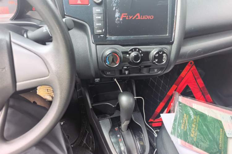 Used Honda Fit 2014 1.5L LX CVT Comfort Model Audio And AC Panel