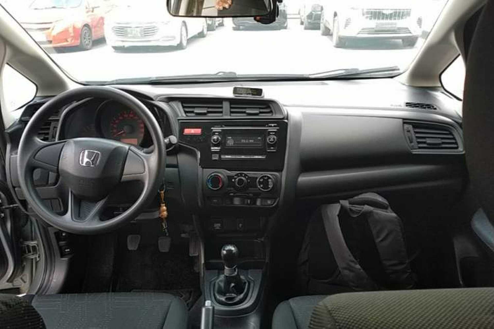 Used Honda Fit 2014 1.5L LX Manual Comfort Model Center Console