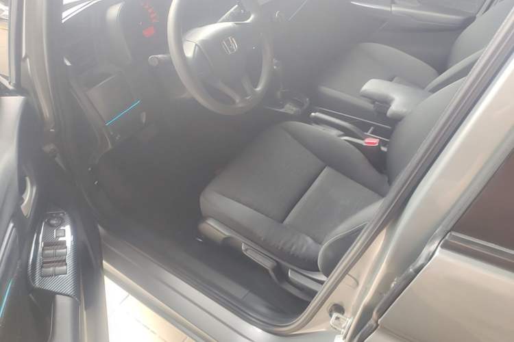 Used Honda Fit 2014 1.5L LX CVT Comfort Model Driver Seat