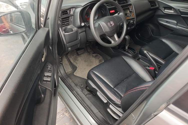 Used Honda Fit 2014 1.5L LX CVT Comfort Model Driver Seat