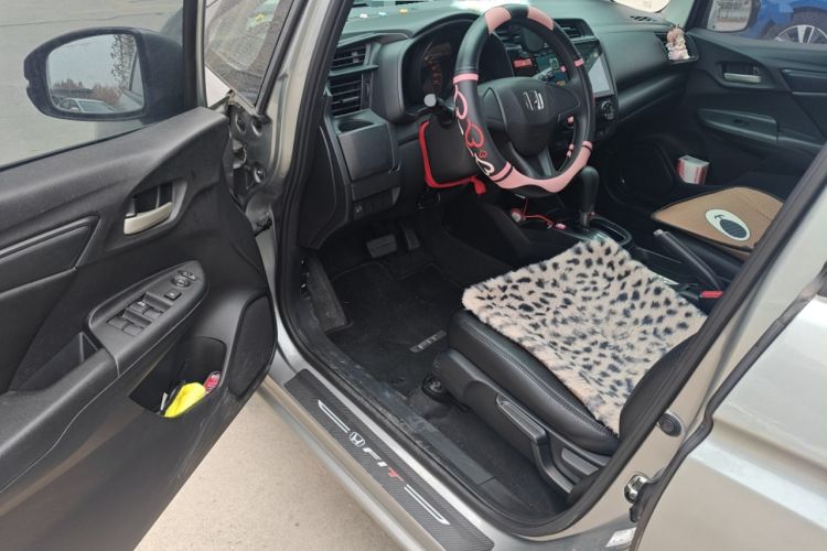 Used Honda Fit 2014 1.5L LX CVT Comfort Model Driver Seat