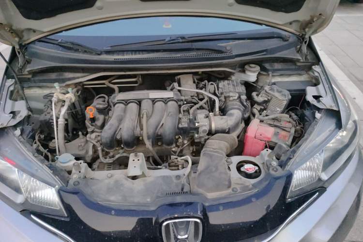 Used Honda Fit 2014 1.5L EX CVT Elite Model Engine Bay