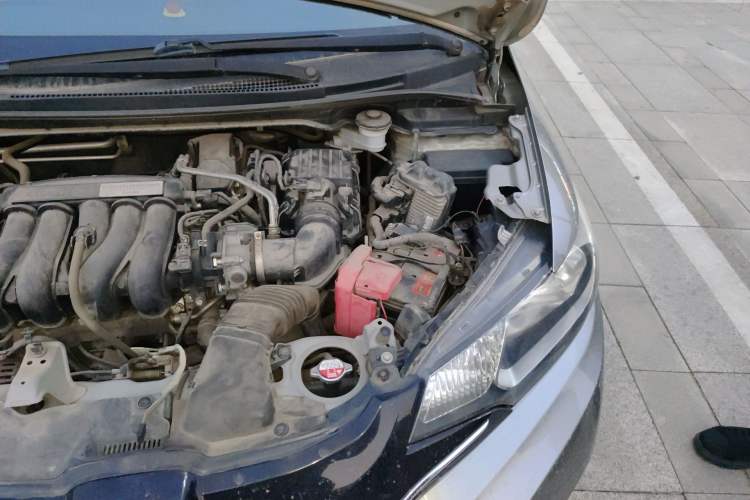 Used Honda Fit 2014 1.5L EX CVT Elite Model Engine Bay Left