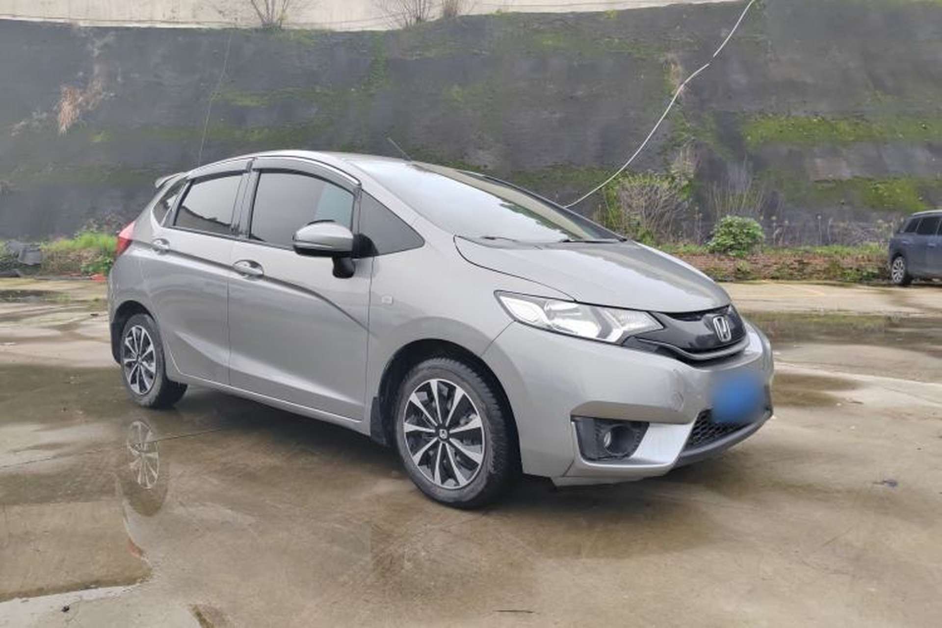 Used Honda Fit 2014 1.5L LX CVT Comfort Model Exterior 2