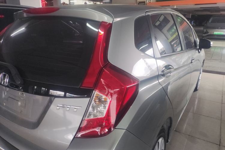 Used Honda Fit 2014 1.5L LX CVT Comfort Model Exterior 3