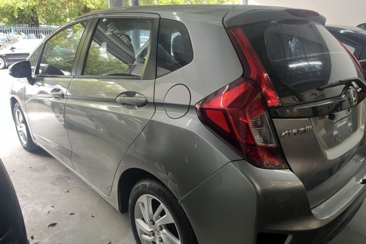Used Honda Fit 2014 1.5L LX CVT Comfort Model Exterior 3