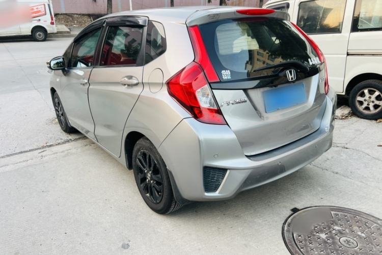 Used Honda Fit 2014 1.5L LX CVT Comfort Model Exterior 5