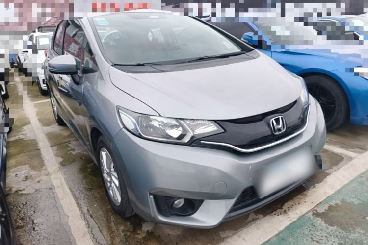 Used Honda Fit 2014 1.5L EX CVT Elite Model Front Right 45 Deg
