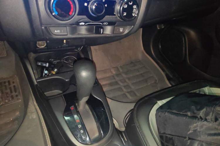 Used Honda Fit 2014 1.5L LX CVT Comfort Model Gear Lever