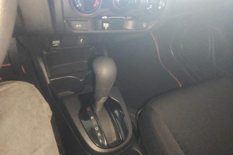 Used Honda Fit 2014 1.5L LX CVT Comfort Model Gear Lever