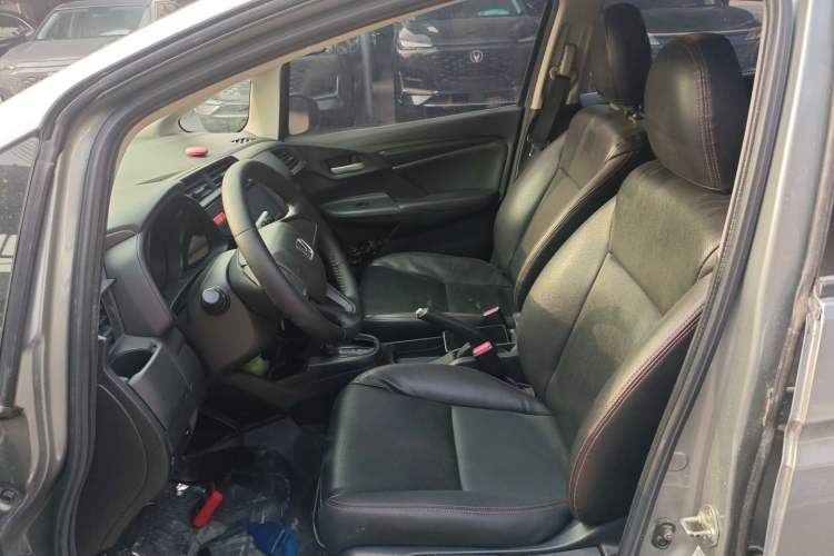 Used Honda Fit 2014 1.5L LX CVT Comfort Model Left Front Seat