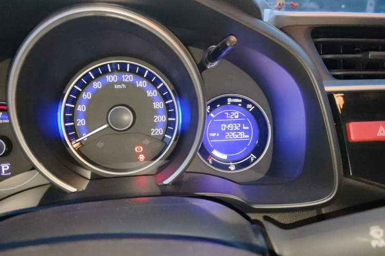 Used Honda Fit 2014 1.5L EX CVT Elite Model Odometer Close Up