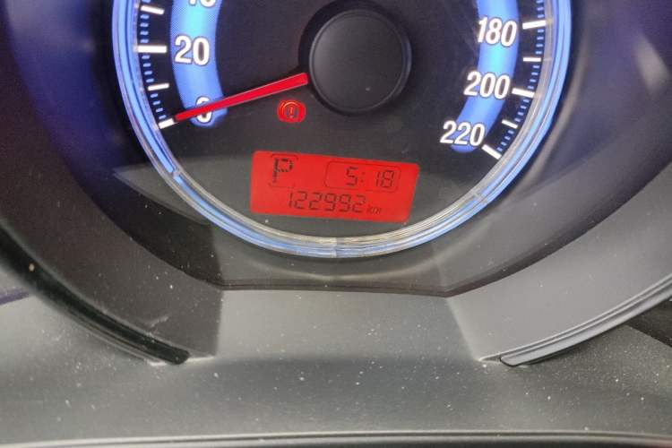 Used Honda Fit 2014 1.5L LX CVT Comfort Model Odometer Close Up