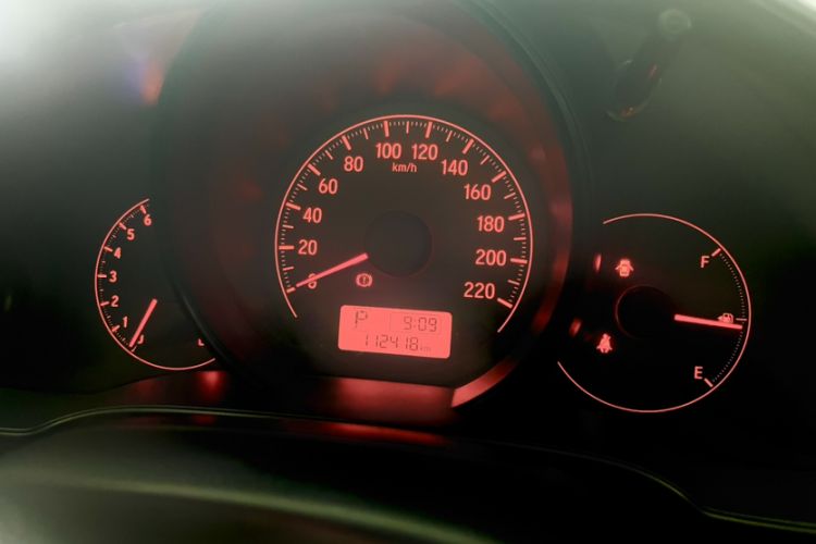 Used Honda Fit 2014 1.5L LX CVT Comfort Model Odometer Close Up