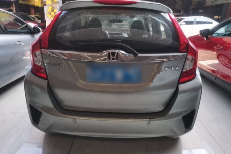 Used Honda Fit 2014 1.5L SE CVT Fashion Model Rear