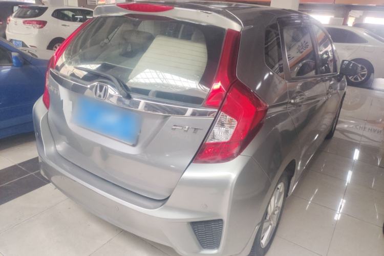 Used Honda Fit 2014 1.5L LX CVT Comfort Model Rear Right 45 Deg