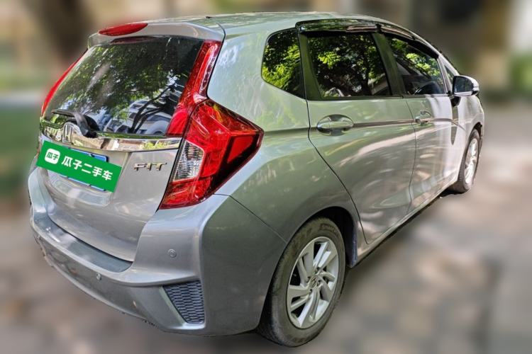 Used Honda Fit 2014 1.5L EX CVT Elite Model Rear Right 45 Deg