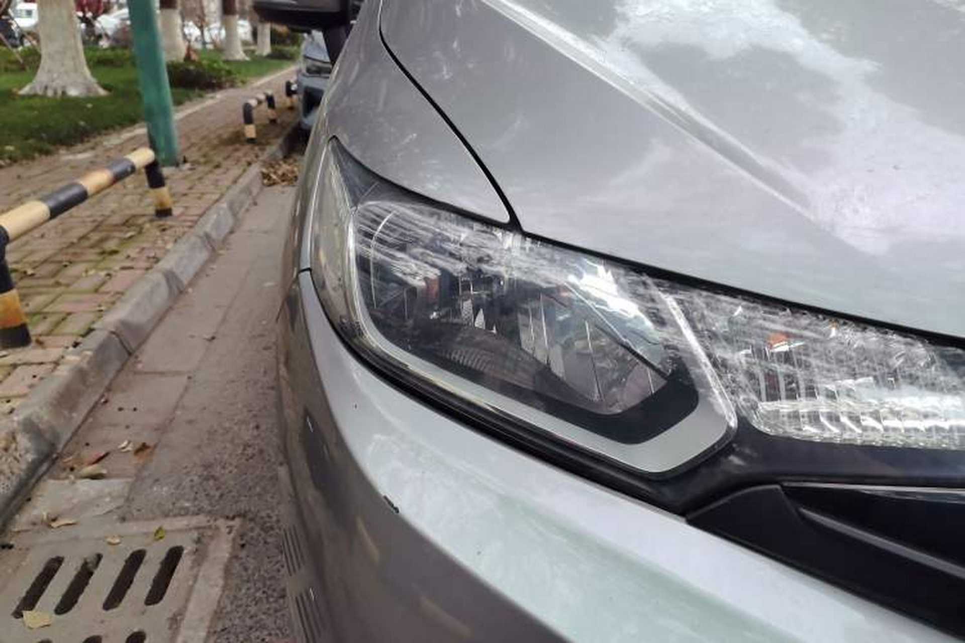 Used Honda Fit 2014 1.5L LX CVT Comfort Model Right Front Headlight