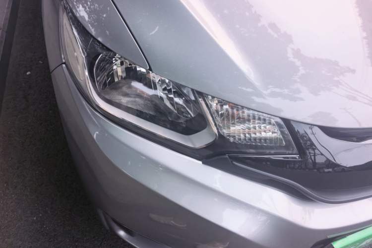 Used Honda Fit 2014 1.5L LX CVT Comfort Model Right Front Headlight