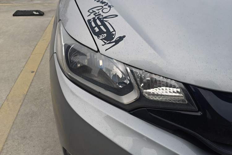 Used Honda Fit 2014 1.5L LX CVT Comfort Model Right Front Headlight