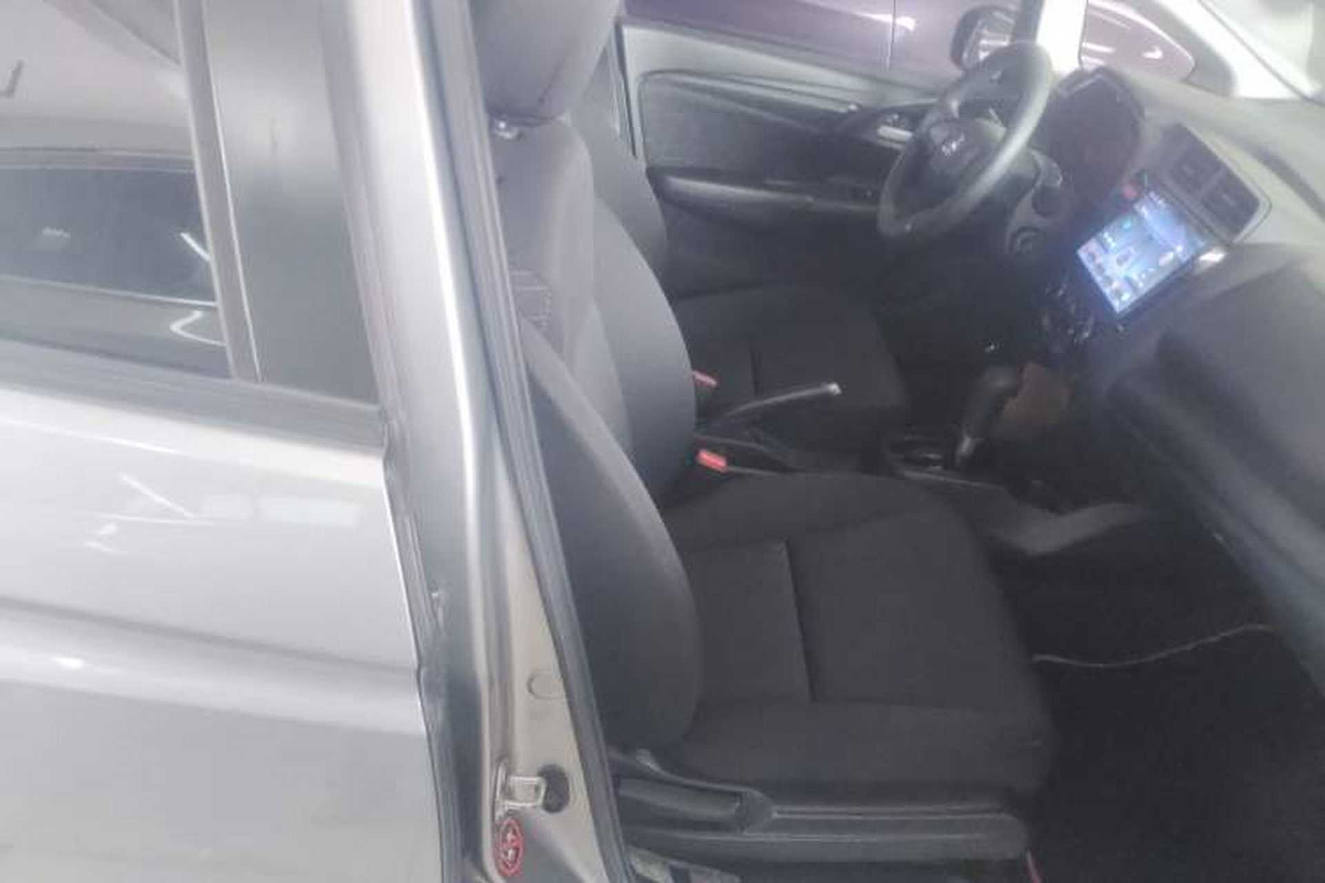 Used Honda Fit 2014 1.5L LX CVT Comfort Model Right Front Seat